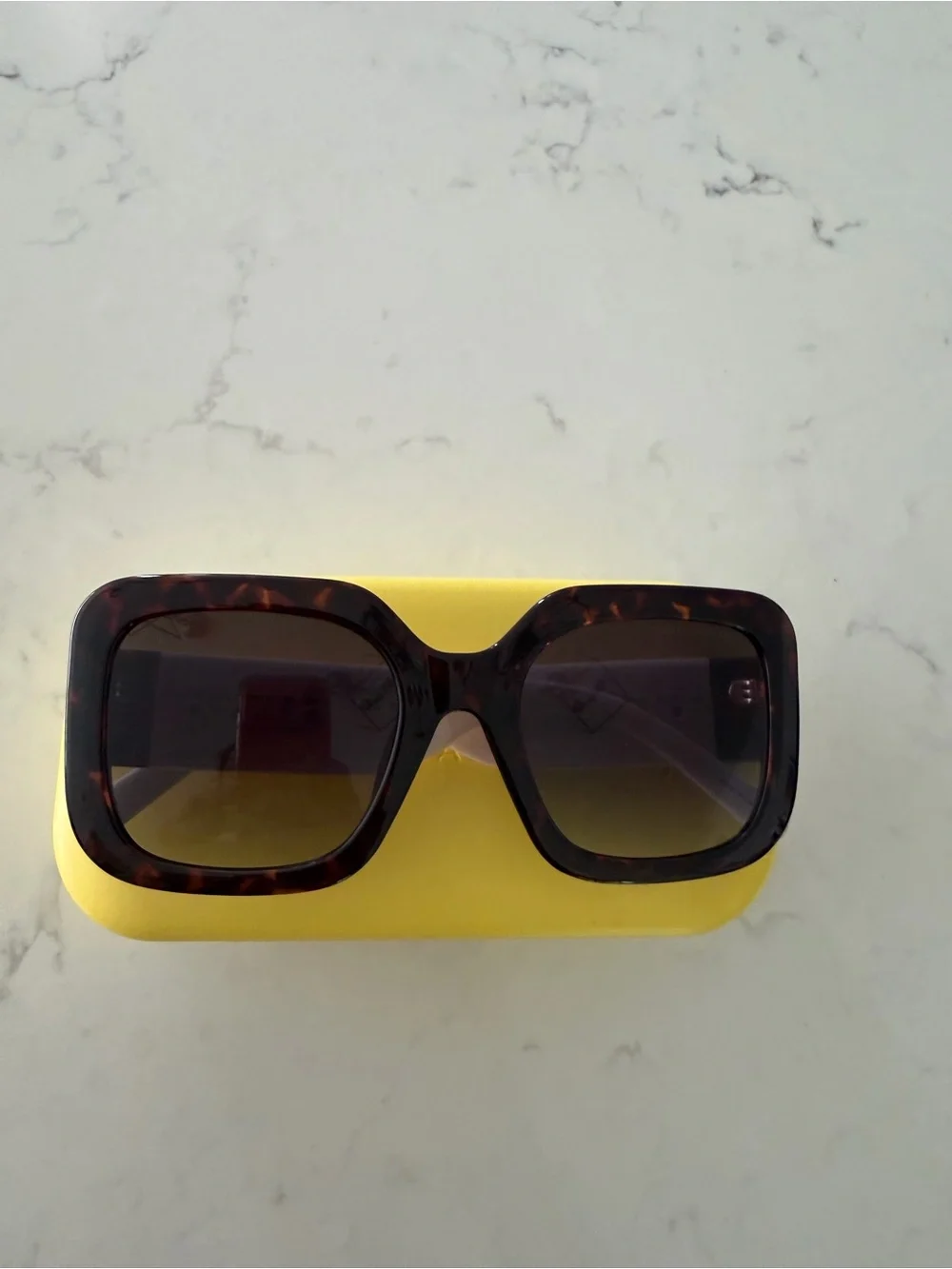 Marc Jacobs Tortoiseshell Square Sunglasses with Brown Gradient Lenses